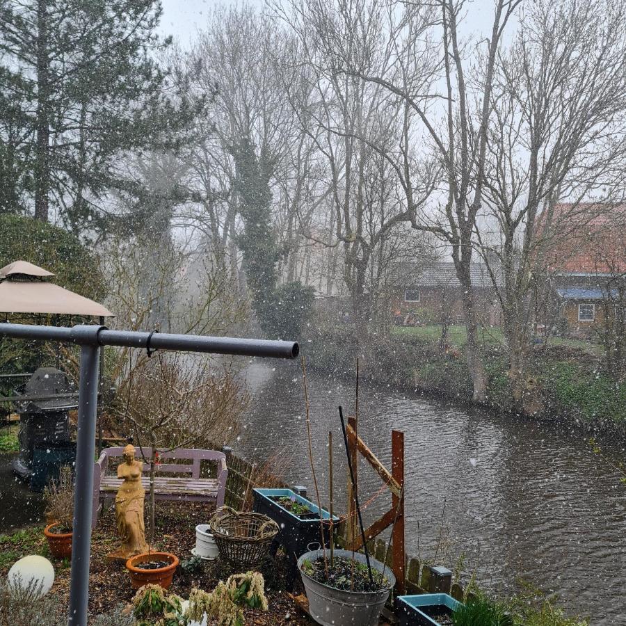 Am Kanal Neuhaus an der Oste Exterior photo